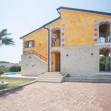 Family Friendly House With A Swimming Pool Buici, - 19720 Сasa de vacaciones *