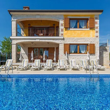 Family Friendly House With A Swimming Pool Buici, - 19720 Сasa de vacaciones Poreč