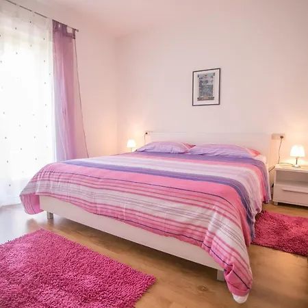 Family Friendly House With A Swimming Pool Buici, - 19720 Сasa de vacaciones Poreč